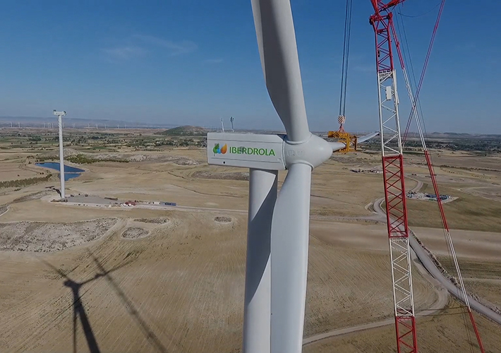 Foto Iberdrola suministrará energía 100% renovable a largo plazo a Vodafone en España.